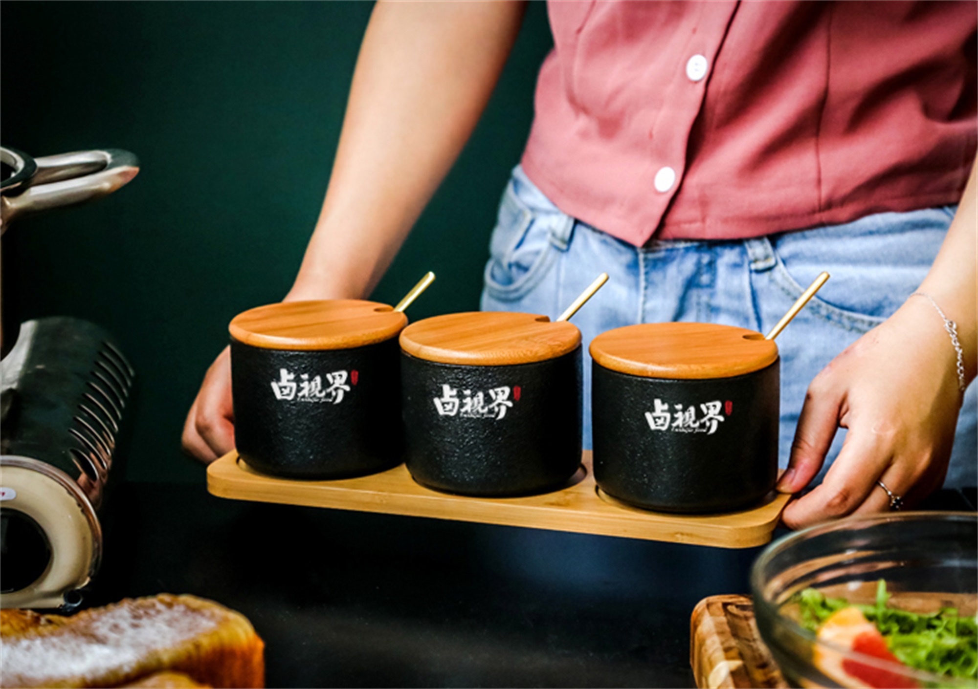 特色餐飲品牌設計，連鎖店餐飲品牌VI設計，餐飲公司品牌logo設計